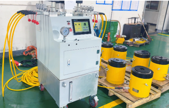 雷恩液壓 | 8同步頂升裝置